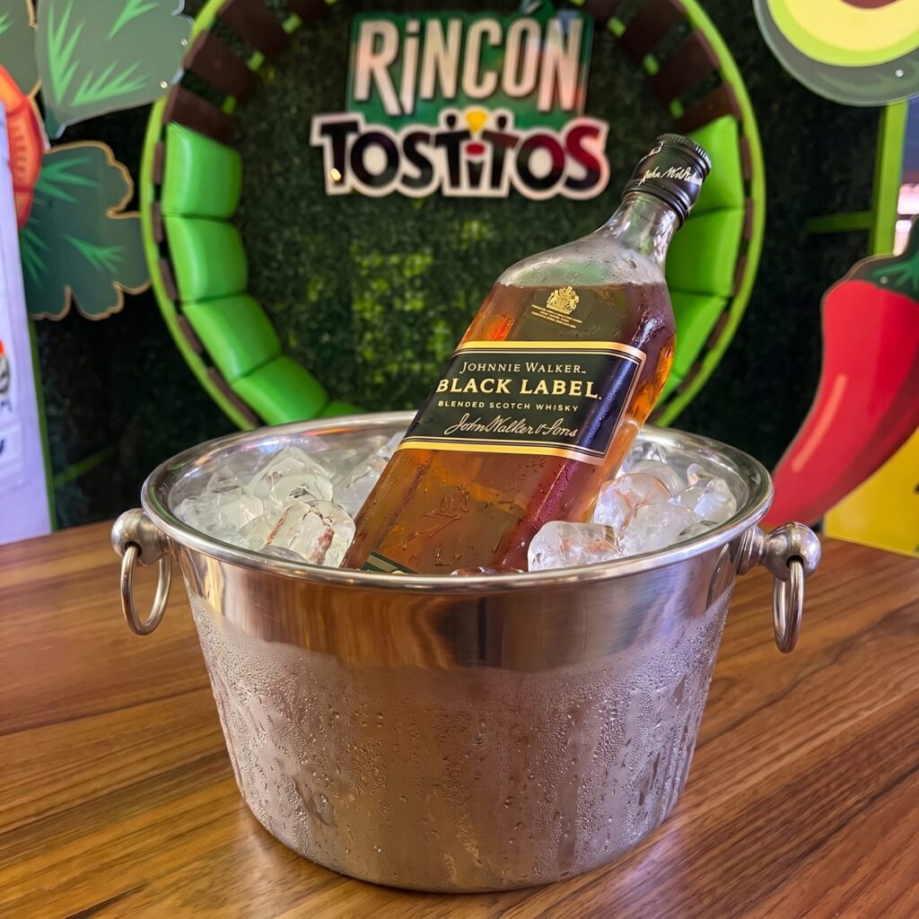 Botella Etiqueta Negra